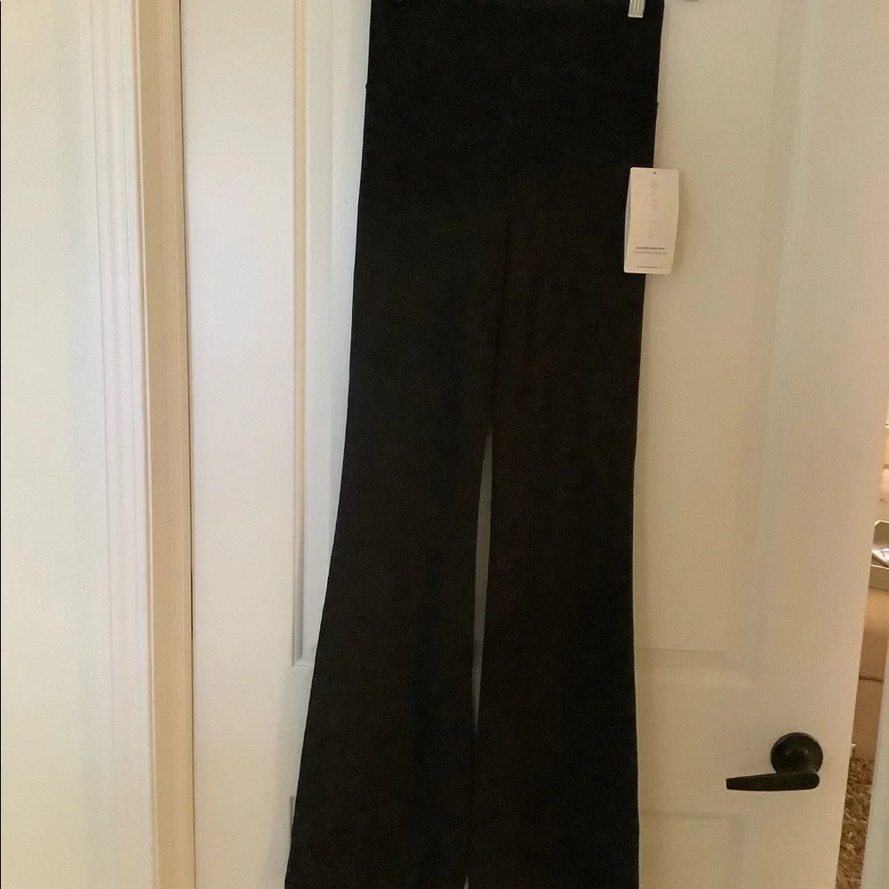 Athleta Elation Flare Pant - Black - Size Small/Tall - Picture 7 of 8